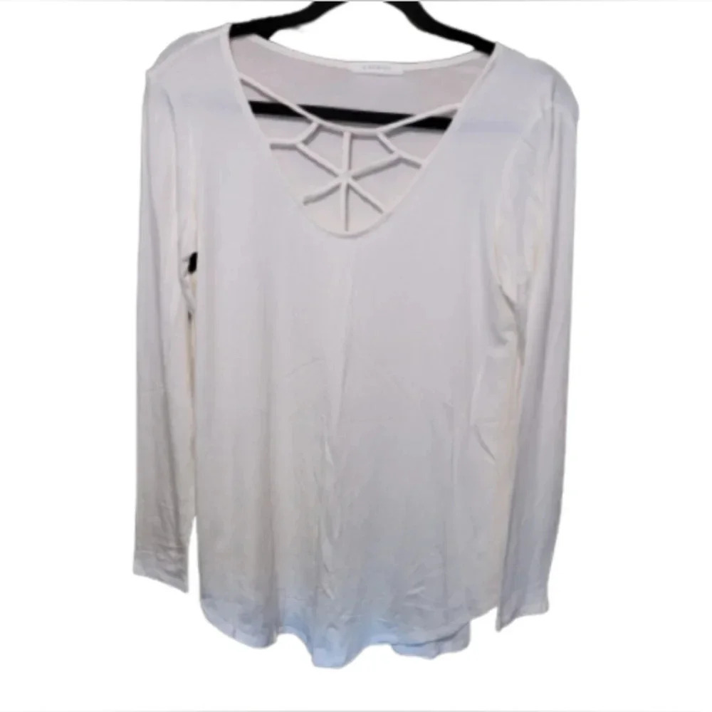 Cherish white long sleeve top - Picture 1 of 7